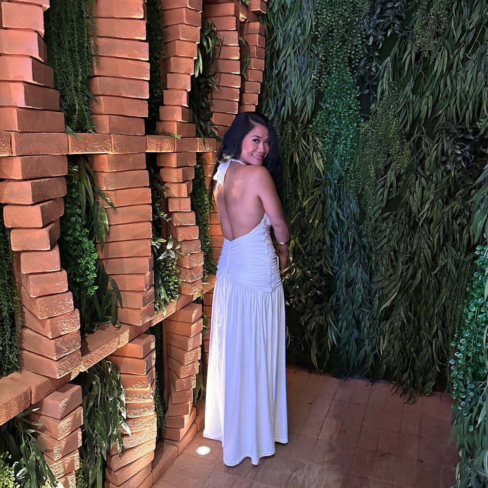 Melania Maxi Dress in White - Picture 3 of 7